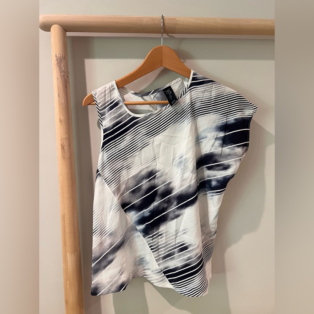 Maria + Cornejo abstract print silk blend asymmetrical short sleeve top sz 4